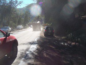 camio co rocas que