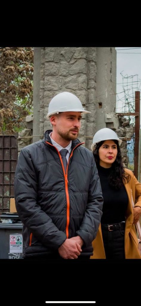 Concejal Anthony Prior solicita instalación de reductores de velocidad para enfrentar ruidos molestos en Camino El Toyo